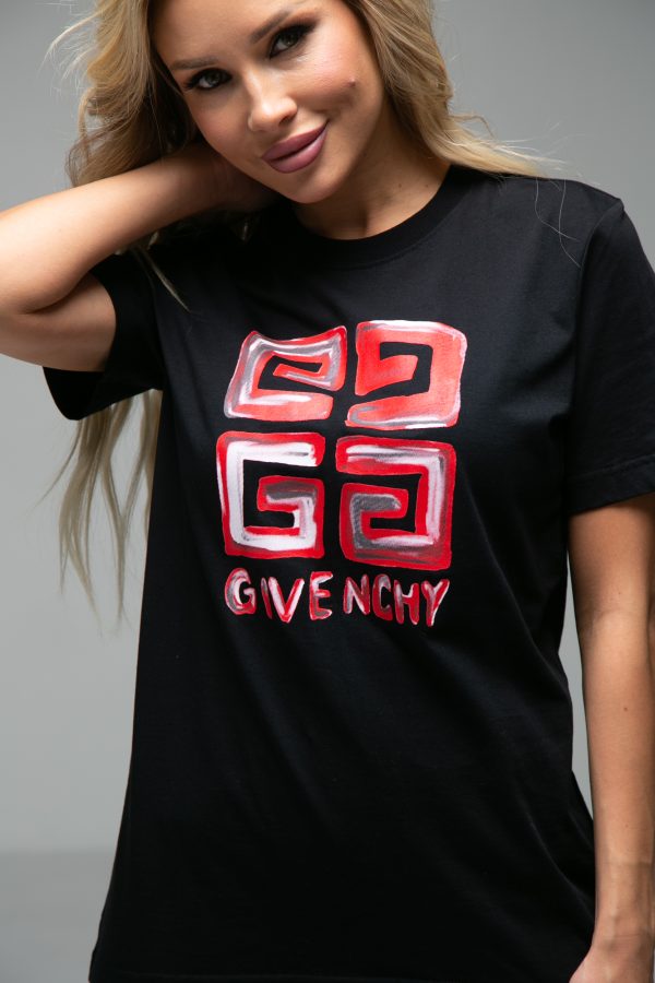 Футболка GIVENCHY
